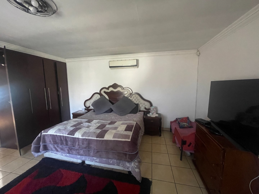 4 Bedroom Property for Sale in Heidedal Free State